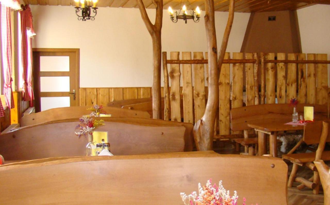 Penzion A Restaurace U Maryny Bocanovice Экстерьер фото